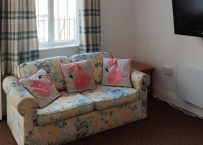 Cosy - House - Sleeps 4 - Centre *