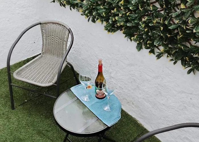 Cosy - House - Sleeps 4 - Centre Hébergement de vacances *