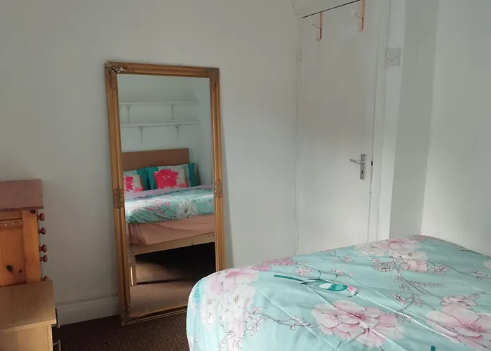 Cosy - House - Sleeps 4 - Centre Cork